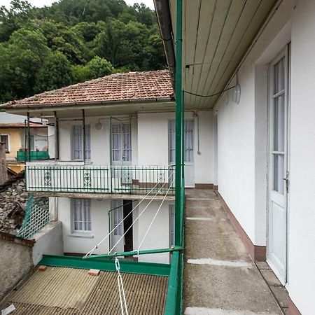 Ostello Di Germagno Omegna Buitenkant foto