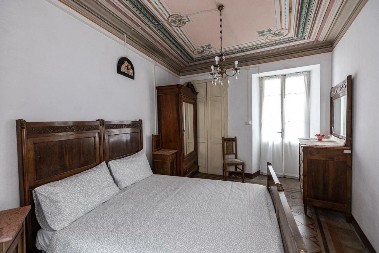 Ostello Di Germagno Omegna Buitenkant foto